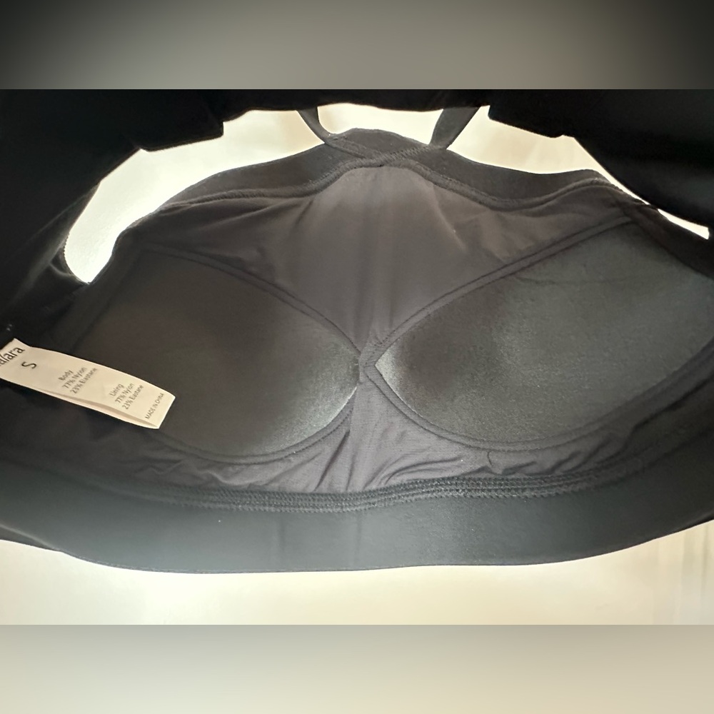 Halara Cross-Strap Black Bra - image 6